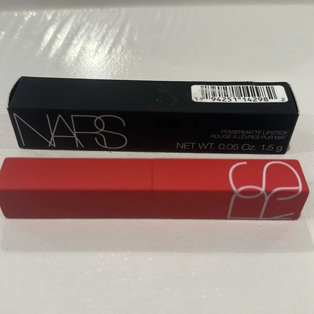NARS No. 137 Rocket Queen Matt Full Size Lipstick.